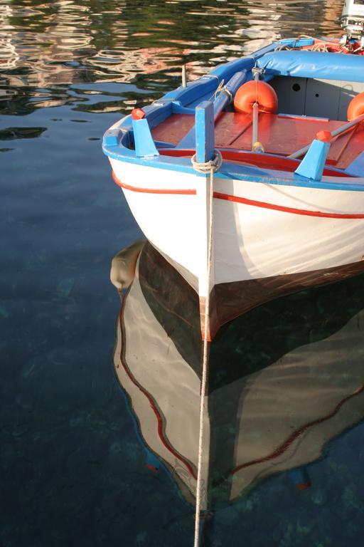 Clelia 3* Isola di Ustica